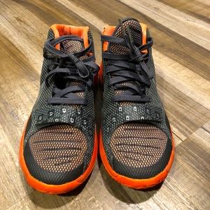 Cleaning kids closet